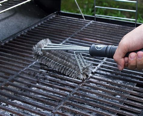 The Art of Grill Cleaning: Mastering the Technique with a Burning Magic Brush